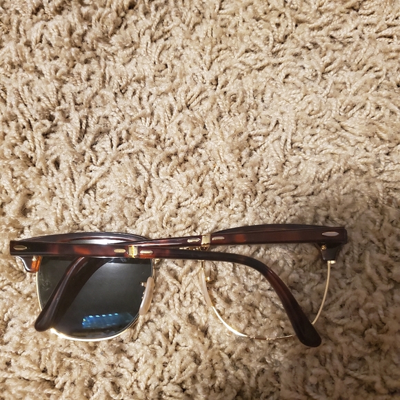 Ray-Ban Clubmaster Tortoiseshell and Gold Sunglass - Picture 2 of 2